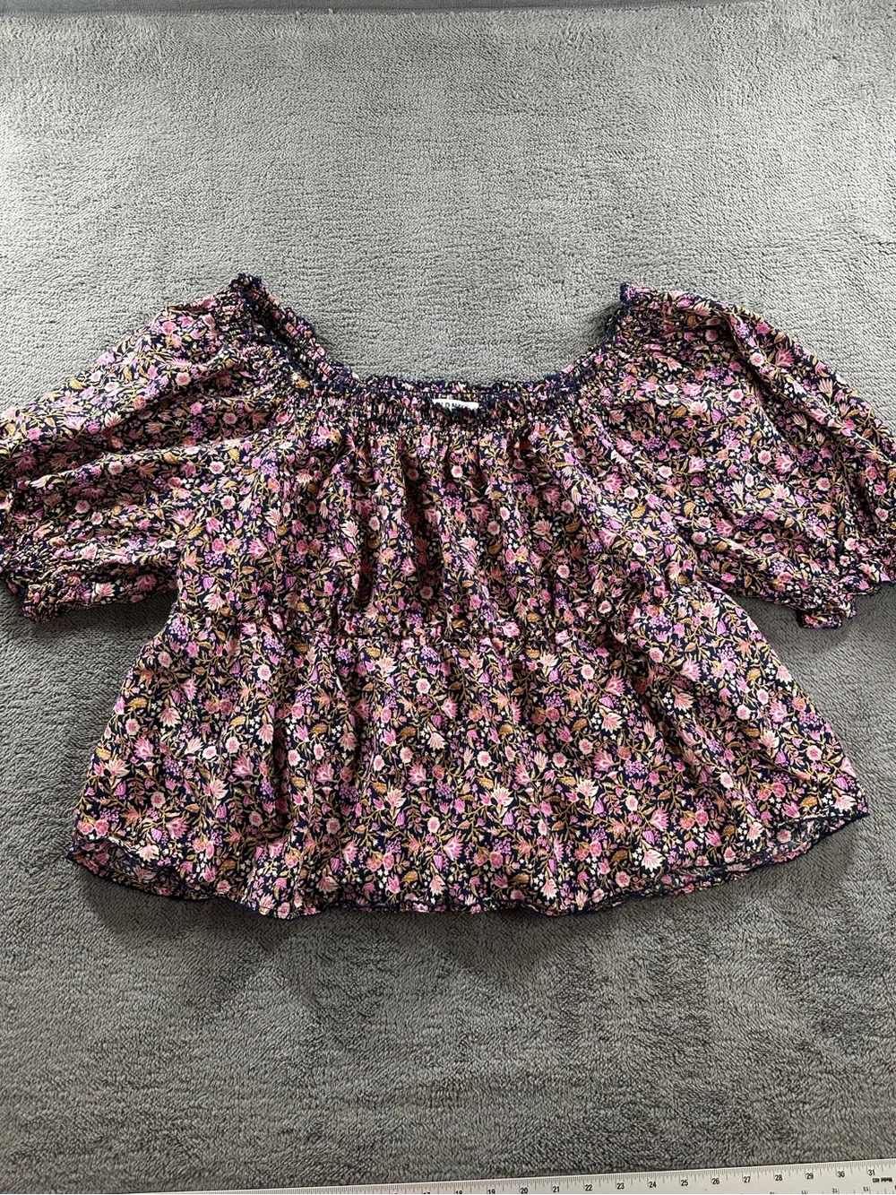 Old Navy Peasant Top Puff Sleeve Navy Floral Print